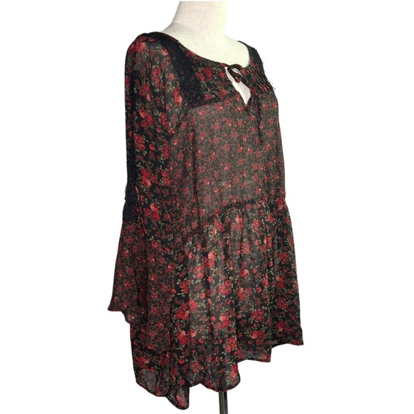 Torrid Plus Size Women’s Sheer Floral Tunic Long Bell Sleeve Top Shirt Size 3 - Picture 3 of 8